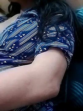 Snapshot of Priya_Sharma04 chatting on 02-04-26, 04:35 Priya Sharma04 online show from 02-04-26, 04:35