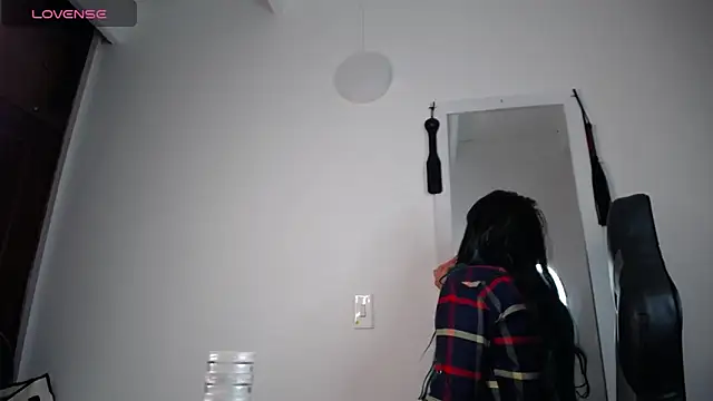 LunaAponte online show from 02-06-26, 03:22