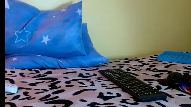 angel18evil online show from 02-02-26, 01:37