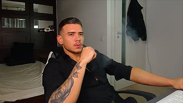 ElijahThorne online show from 01-08-26, 06:26