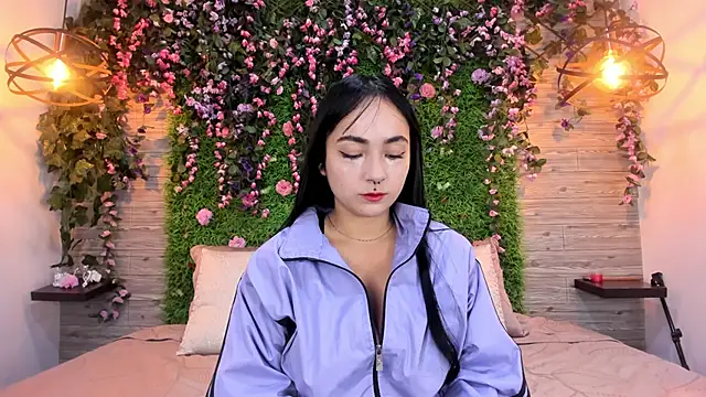 kittyMelvis online show from 12-17-25, 01:11