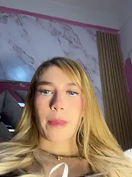 valeryfox   online show from 12-04-25, 11:02