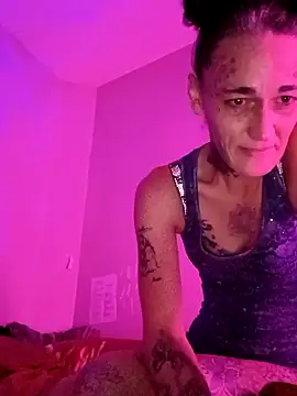 Snapshot of chaoticluvbug chatting on 01-19-26, 09:13 chaoticluvbug online show from 01-19-26, 09:13