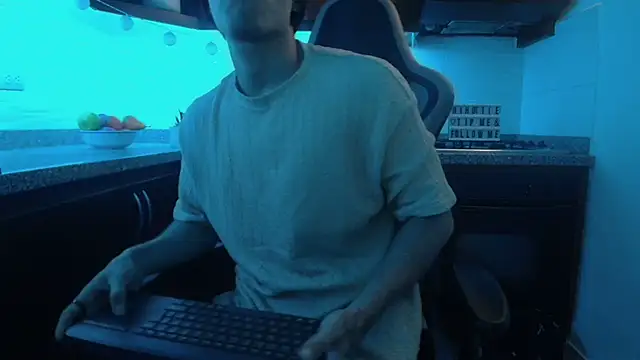 eren jeager online show from 01-11-26, 05:07