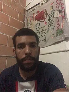 Snapshot of Winrar69 chatting on 11-21-25, 03:05 Winrar69 online show from 11-21-25, 03:05