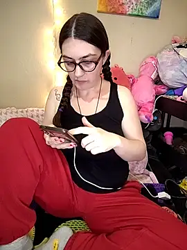 Snapshot of LaylaLucis chatting on 02-26-26, 11:26 LaylaLucis online show from 02-26-26, 11:26