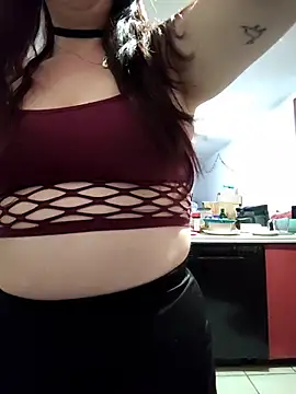 Snapshot of LaylaLucis chatting on 07-19-26, 06:28 LaylaLucis online show from 07-19-26, 06:28