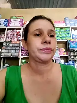 MIA-LARIOS online show from 05-06-26, 02:33