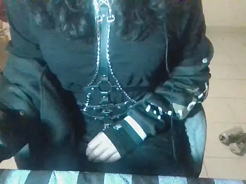 Snapshot of TheUnstable chatting on 11-21-25, 02:43 TheUnstable online show from 11-21-25, 02:43