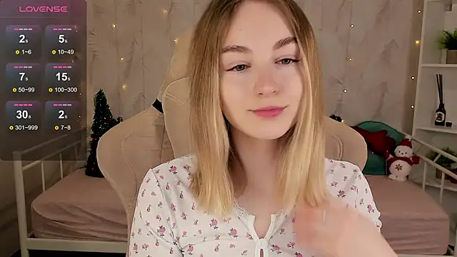 Shy Polly online show from 12-15-25, 12:04