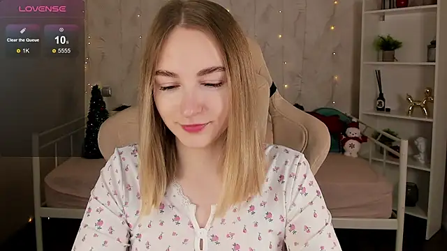 Shy Polly online show from 12-16-25, 12:15