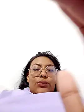 Snapshot of Chantal_sex22 chatting on 12-21-25, 03:13 Chantal sex22 online show from 12-21-25, 03:13