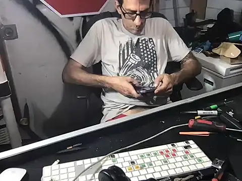 Snapshot of SinlessFreedom7 chatting on 02-16-26, 05:53 SinlessFreedom7 online show from 02-16-26, 05:53