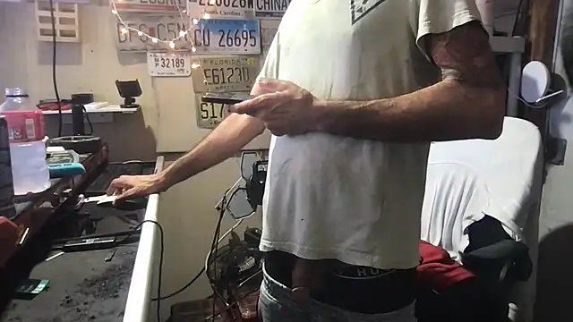 Snapshot of SinlessFreedom7 chatting on 03-17-26, 11:57 SinlessFreedom7 online show from 03-17-26, 11:57