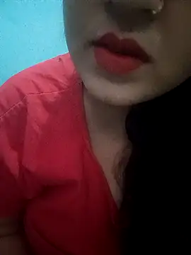 Snapshot of Priya_089 chatting on 04-02-26, 08:45 Priya 089 online show from 04-02-26, 08:45