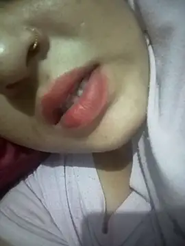 Snapshot of Priya_089 chatting on 04-06-26, 06:42 Priya 089 online show from 04-06-26, 06:42