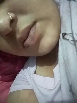 Snapshot of Priya_089 chatting on 04-09-26, 10:09 Priya 089 online show from 04-09-26, 10:09
