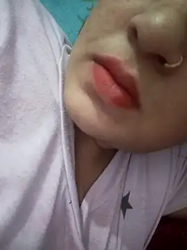 Snapshot of Priya_089 chatting on 04-10-26, 08:41 Priya 089 online show from 04-10-26, 08:41