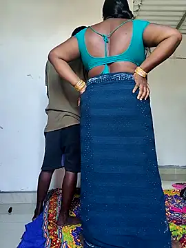 Snapshot of Desicouple1706 chatting on 03-19-26, 05:11 Desicouple1706 online show from 03-19-26, 05:11