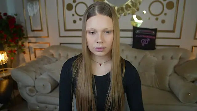 Charlotte Dreams online show from 03-26-26, 11:49