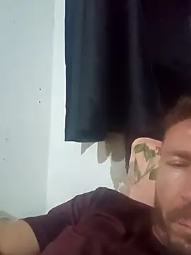 RobertoLuiz84 online show from 04-21-26, 11:07