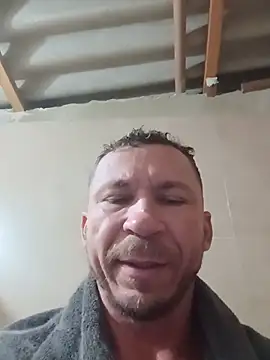 RobertoLuiz84 online show from 07-11-26, 01:52