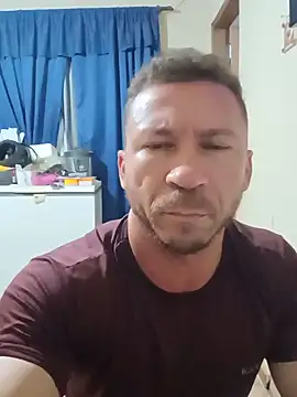 RobertoLuiz84 online show from 07-18-26, 11:30