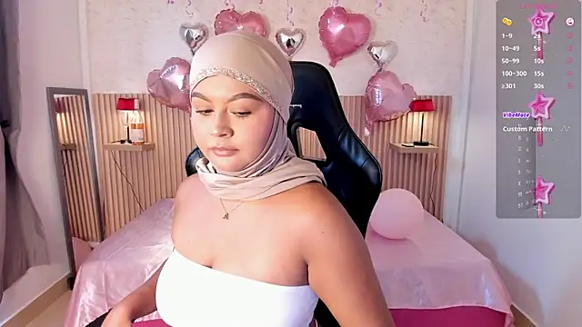 Snapshot of jasmyne_anbar chatting on 02-16-26, 09:00 jasmyne anbar online show from 02-16-26, 09:00