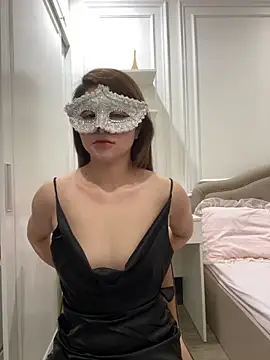 Queen-of-Love online show from 05-26-26, 10:00