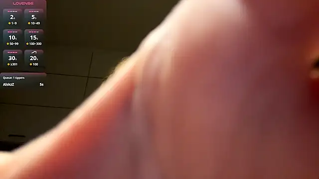 Snapshot of ElfriedaZwack chatting on 02-18-26, 04:14 ElfriedaZwack online show from 02-18-26, 04:14