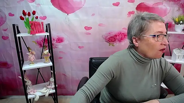OlgaLuck online show from 05-12-26, 05:04