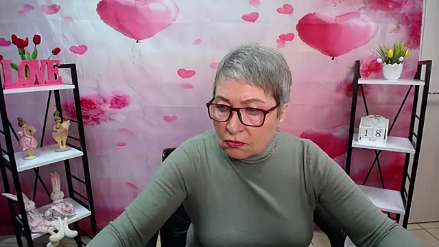OlgaLuck online show from 05-18-26, 05:02