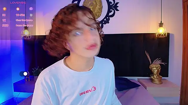 Skyee angel online show from 03-15-26, 01:50