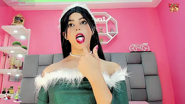 DaleskaSanchez online show from 12-19-25, 08:27