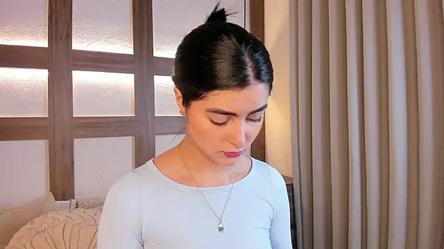 SarhaVega online show from 05-11-26, 01:50