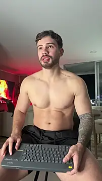 Valenthino Salvatore online show from 12-17-25, 04:07