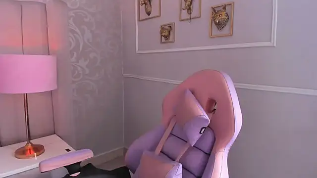 Evabellee online show from 02-04-26, 07:42