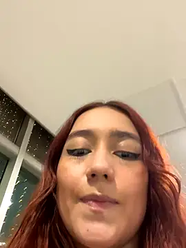 Snapshot of Eveeelyn25 chatting on 12-19-25, 12:06 Eveeelyn25 online show from 12-19-25, 12:06