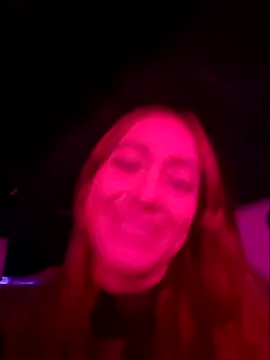 Snapshot of Eveeelyn25 chatting on 01-07-26, 04:15 Eveeelyn25 online show from 01-07-26, 04:15