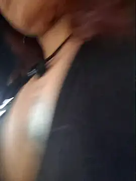 Snapshot of Eveeelyn25 chatting on 01-11-26, 10:37 Eveeelyn25 online show from 01-11-26, 10:37