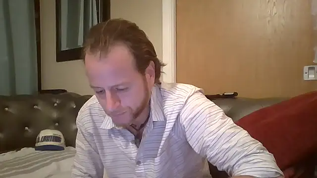 Snapshot of PinellasPlay chatting on 06-04-26, 01:00 PinellasPlay online show from 06-04-26, 01:00
