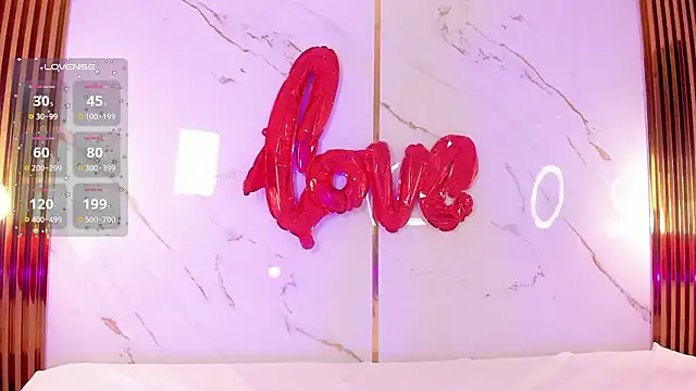 Snapshot of VanessaBoch chatting on 02-18-26, 07:21 VanessaBoch online show from 02-18-26, 07:21