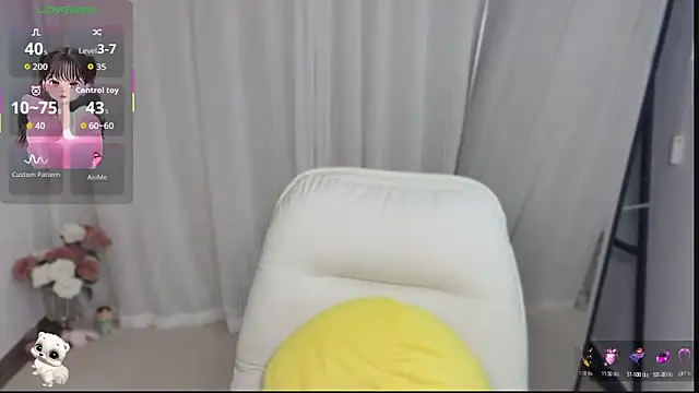 Snapshot of cat_cat- chatting on 05-11-26, 11:02 cat cat- online show from 05-11-26, 11:02