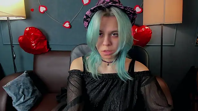 LiraBelle online show from 02-19-26, 03:13