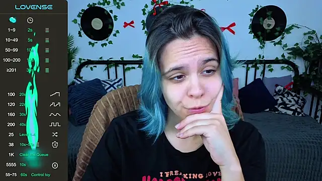 LiraBelle online show from 06-29-26, 03:24