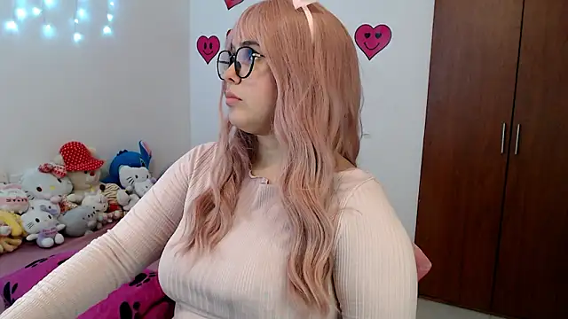 Snapshot of suckdreams19 chatting on 02-08-26, 03:21 suckdreams19 online show from 02-08-26, 03:21