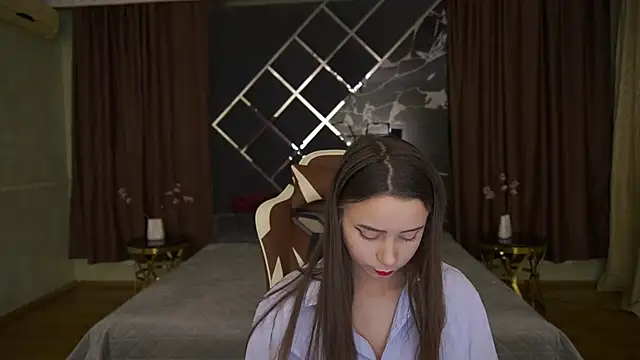 TinyNatalie online show from 12-13-25, 09:53