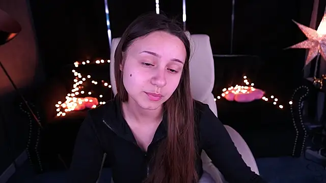 TinyNatalie online show from 05-09-26, 06:51