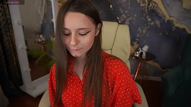 TinyNatalie online show from 05-12-26, 08:06