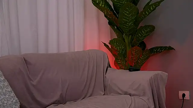 VanessaSinX online show from 12-04-25, 08:39